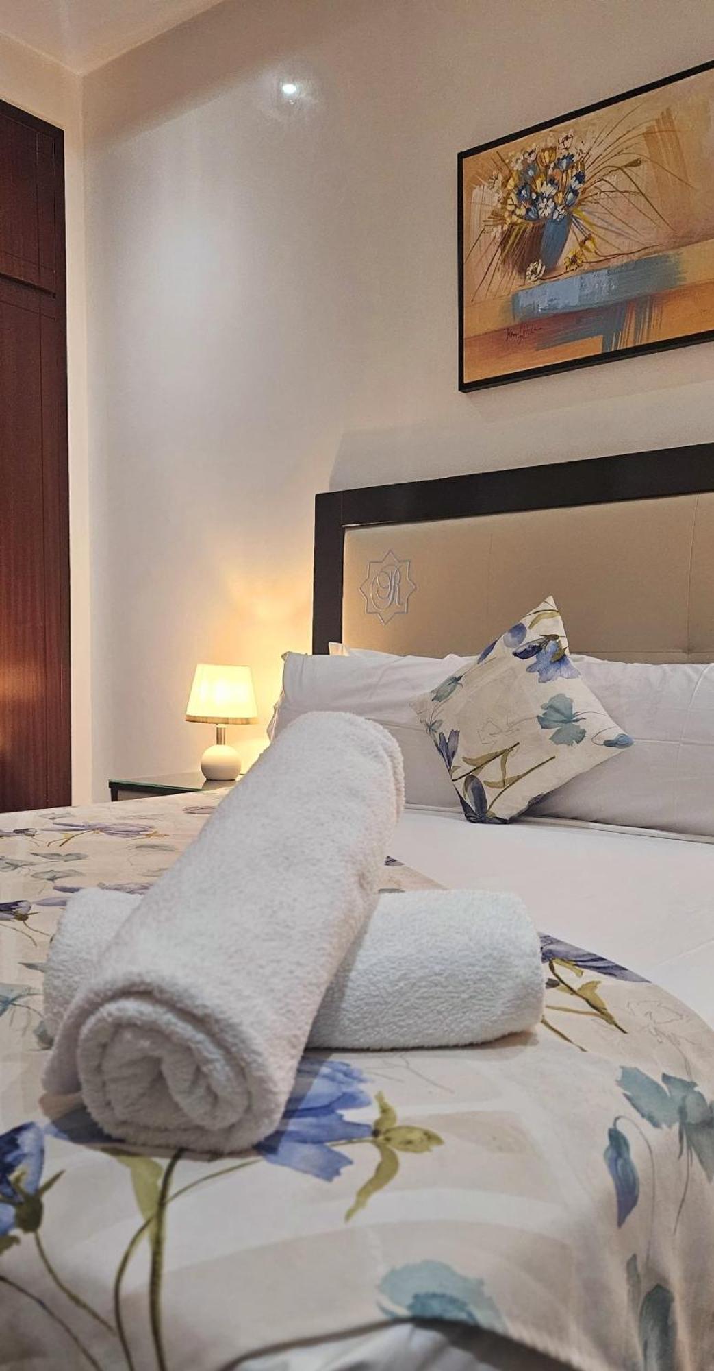 Rania Apartahotel 3*