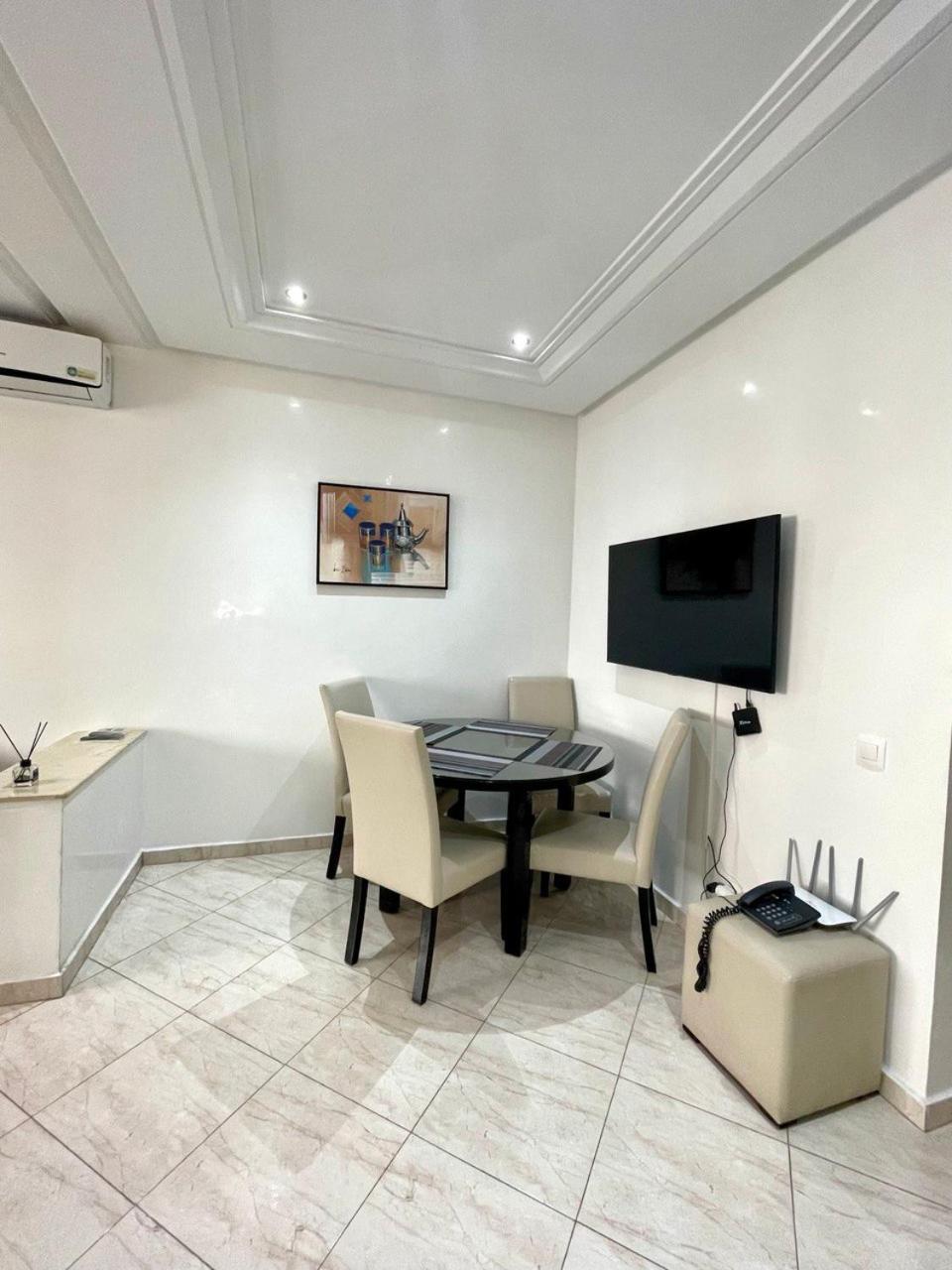 Rania Apartahotel 3*
